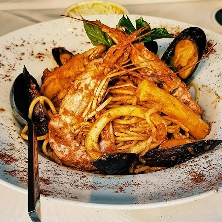 Saronis Hotel (Adults Only) ホテル