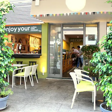 Saronis Hotel (Adults Only) ホテル