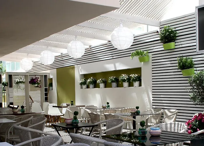 Saronis Hotel (Adults Only) Hotel