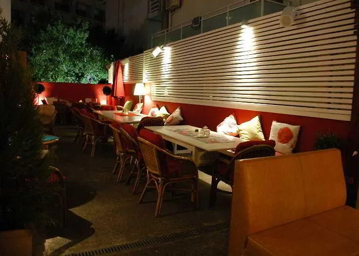 Svea 2* Rhodes City